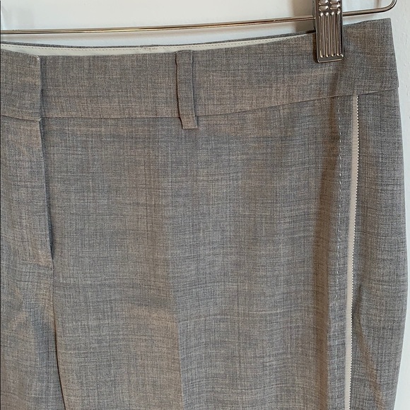 Elie Tahari Pants - Elie Tahari trousers w/ blue detailing